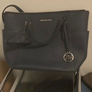 Michael Kors Blue Tote Bag with Structured Design and Textured Leather